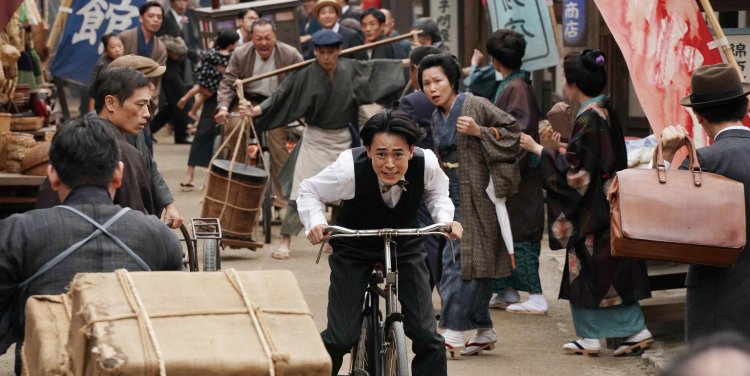 Film still from Talking the Pictures by Suo Masayuki (Copyright - Photographed by Kazuyoshi Shimomura)