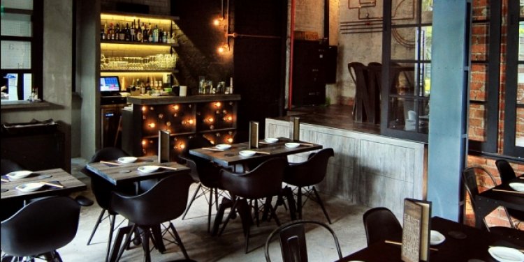 East 8 New York Fusion Tapas + Bar