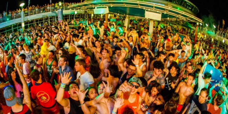 IT'S THE SHIP 2015. Photo credit: Colossal Photos