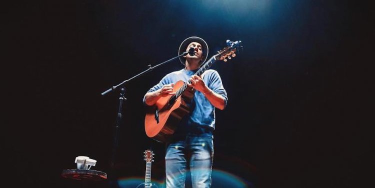 Photo credit: Jason Mraz's Facebook page