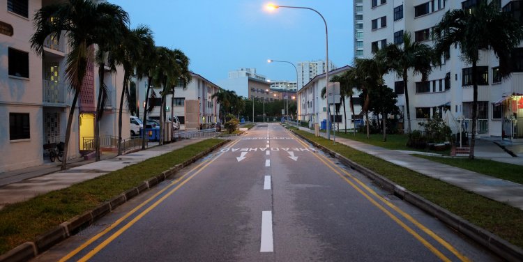 Dakota Crescent. Photo credit: Flickr user Jnzl's Photos