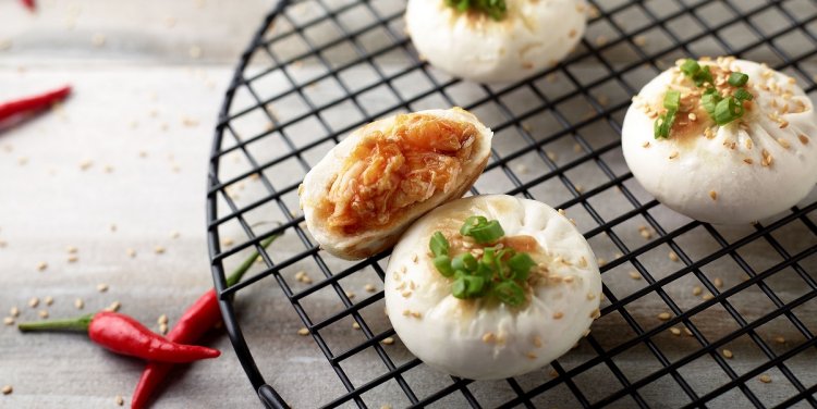 Pan Fried Jumbo Chilli Crab Buns 