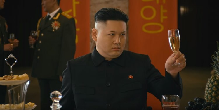 Kim Jong-un impersonator Howard X in LollyBomb