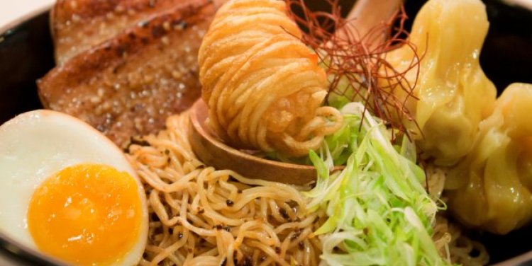 A Noodle Story's Singapore-style ramen 