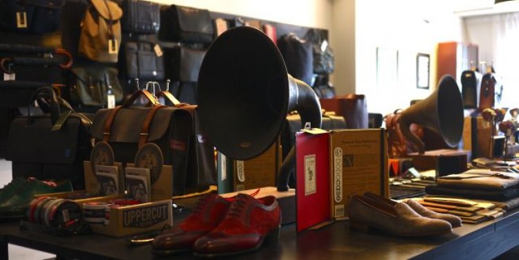 Fiftyfive, Singapore