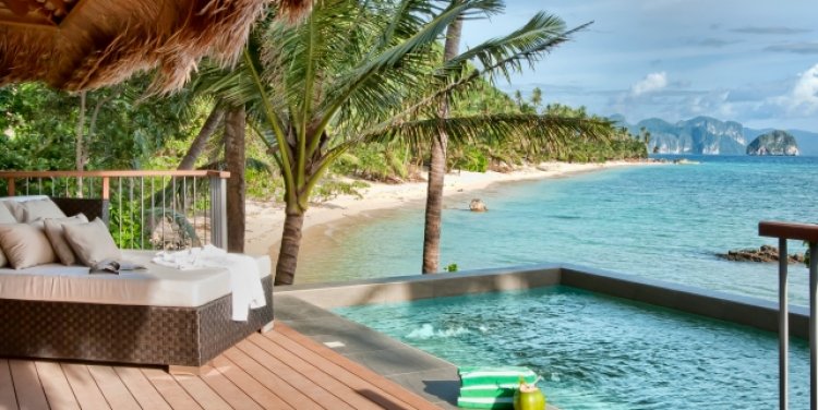 Pool villa at El Nido Pangulasian Island