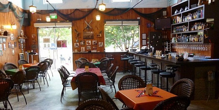 Pirates on Robertson Quay