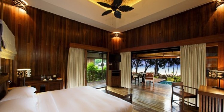 Bunga Raya Island Resort & Spa 