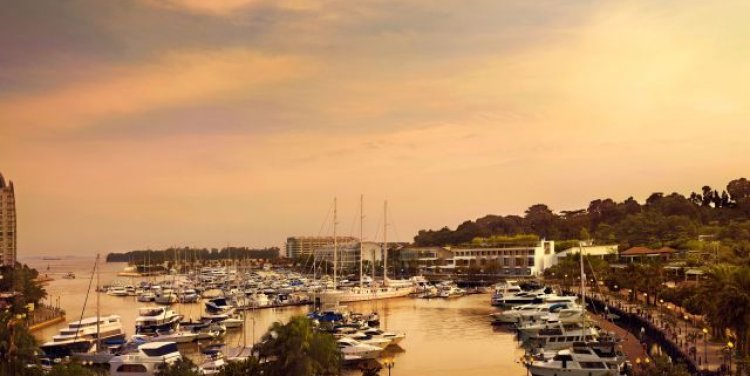 Quayside Isle at dusk; Singapore
