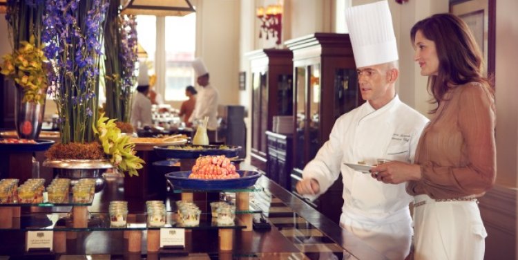 F1 brunch at Bar & Billiard Room (Raffles Hotel)