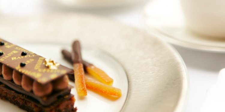 Afternoon tea at Raffles Hotel Singapore