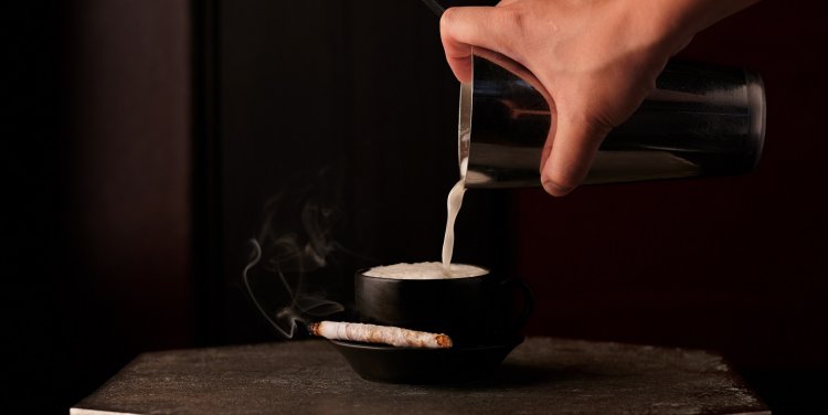 Manhattan's Cigarette Break