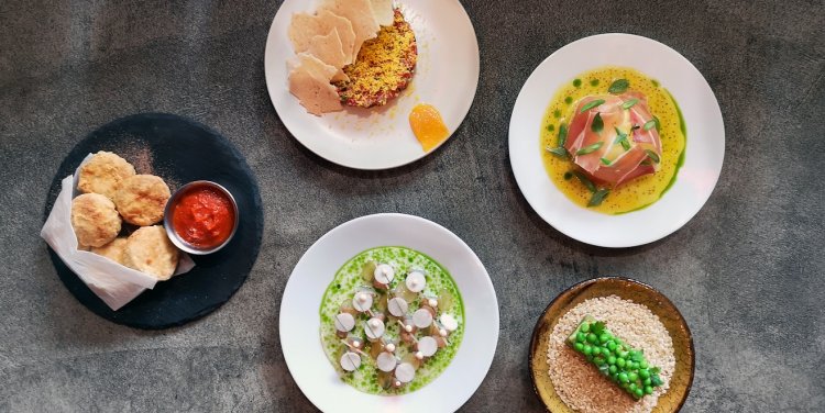 Wine RVLT's new snacks and appetizers