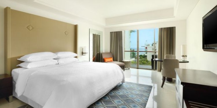 Deluxe Ocean View Bedroom, Sheraton Bali Kuta Resort