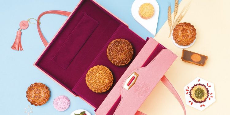 Assorted mooncakes from SweetSpot