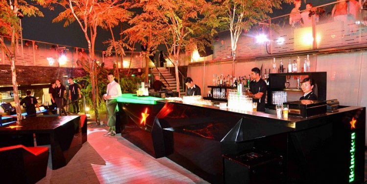 Heineken first designer bar The Edge at 1-Altitude
