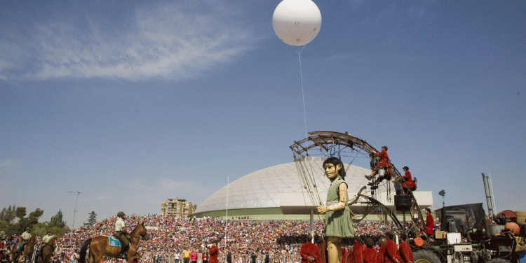 The Giants by Royal de Luxe