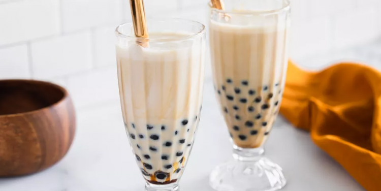 Brown sugar milk (Credit: The Spruce and Anastasiia Tretiak)