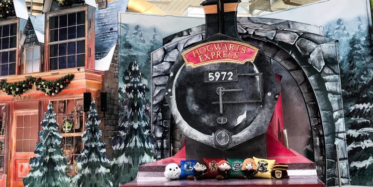 A Wizarding World Holiday