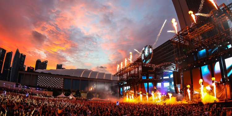 Ultra Singapore 2017. Photo credit: Rudgr