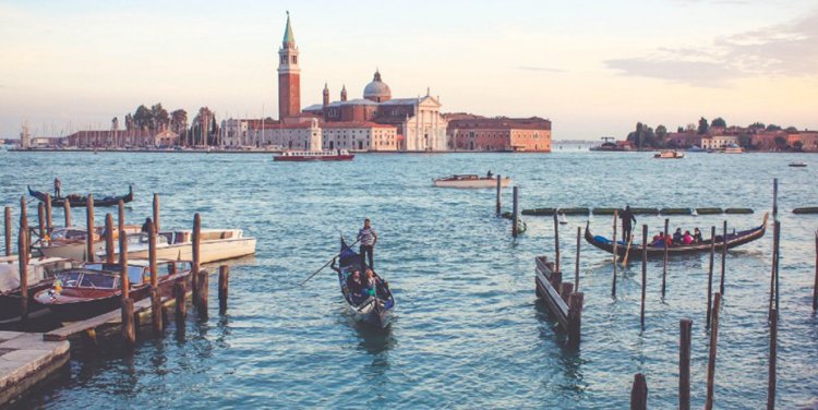 Photo credit: Joshua Stannard on Unsplash