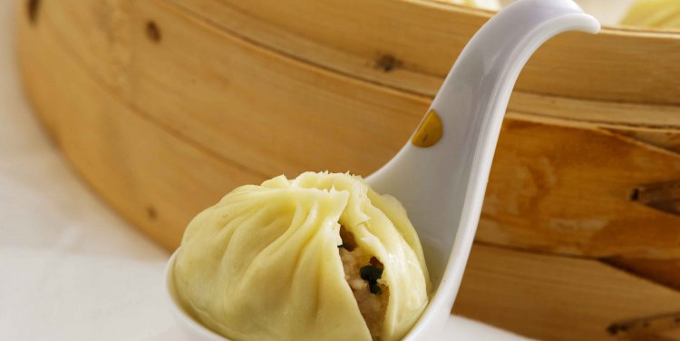 Xiao long bao filled with crabmeat and roe