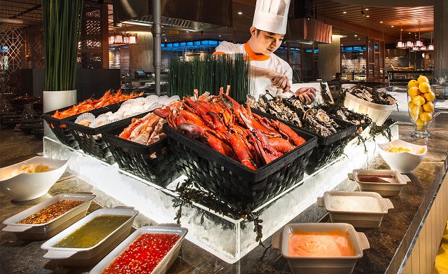 Sunday Champagne Brunch @ Edge