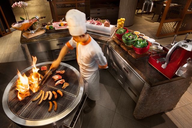 Sunday Champagne Brunch @ Edge