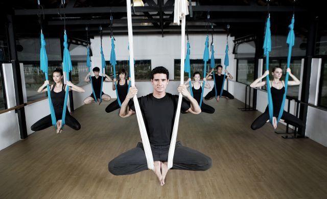 Upside Motion, Singapore