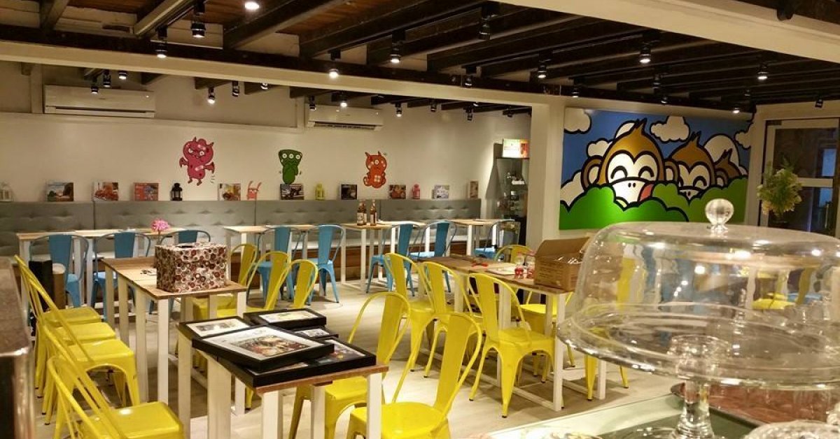 5 gaming cafes in Singapore to take your nerdy friends to 