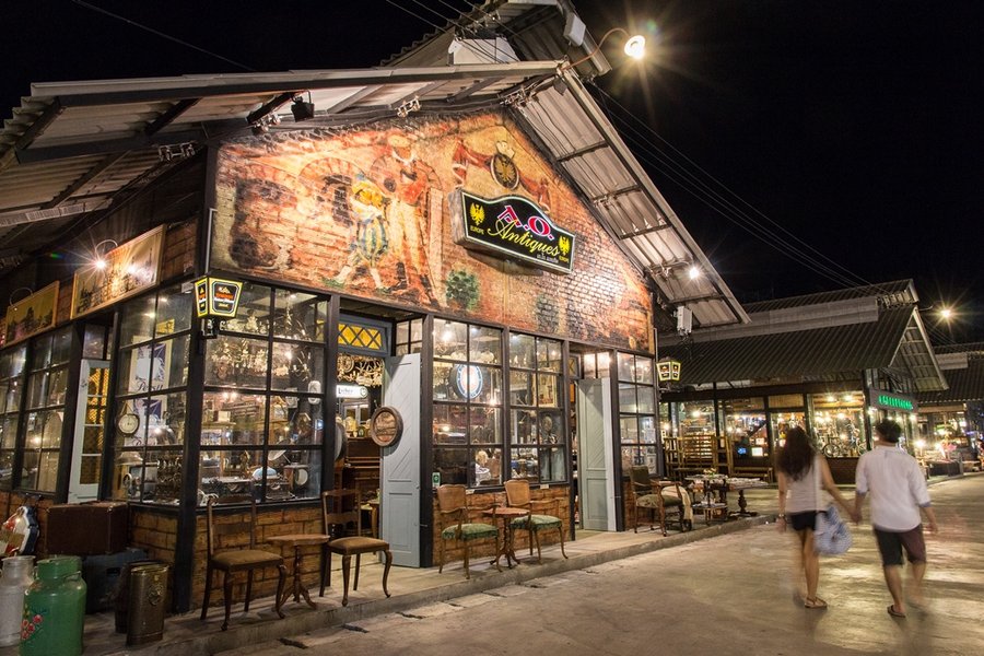 , Bangkok&#8217;s 7 coolest night markets