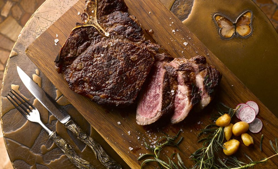 , Where to get delicious, juicy steaks in Singapore