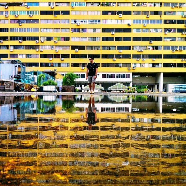 , Check out these amazing mirrored photos of Singapore during the rains