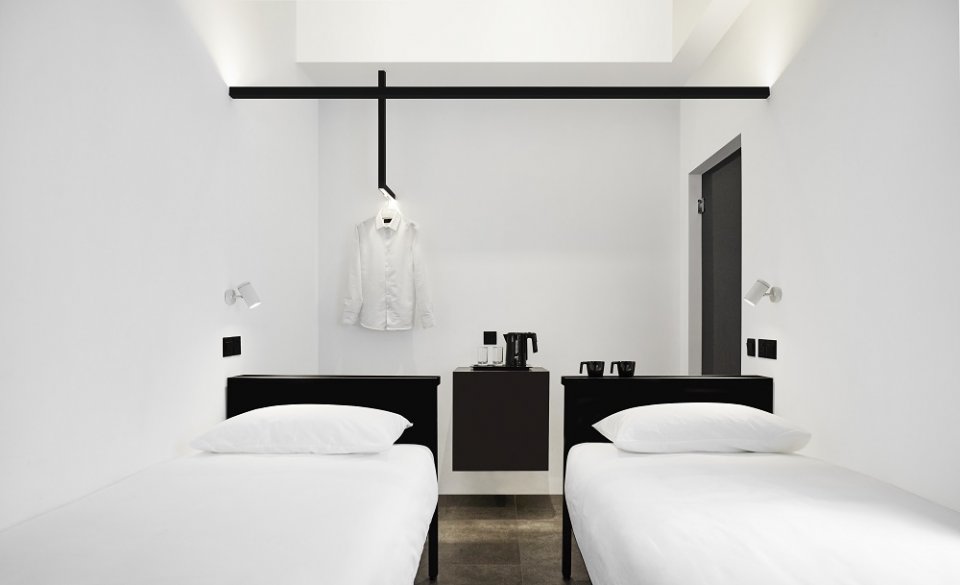 , This new monochrome hotel on Mosque Street is every Instagrammer&#8217;s dream staycation
