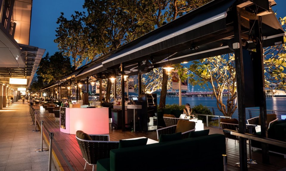 , This pop-up patio at One Fullerton is a breezy, bayfront dining and drinks spot