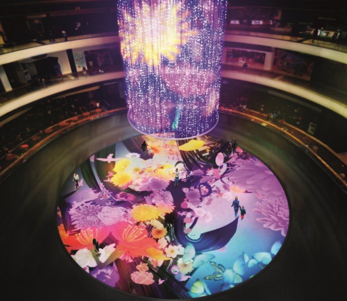 , A dazzling permanent light show is replacing that weird skating rink at MBS
