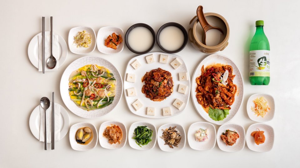 hanwoori korean restaurant dishes