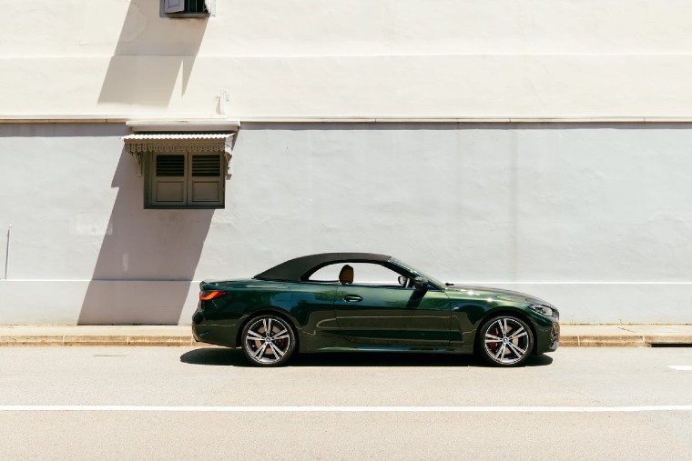 , Dynamic and elegant, the BMW 4 Series Convertible redefines open-top driving with its new soft-top construction