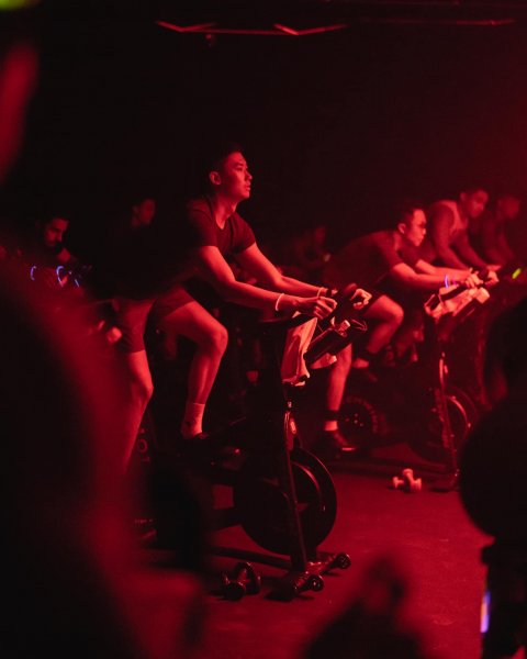 R10T - spinning classes, cycling studios in singapore