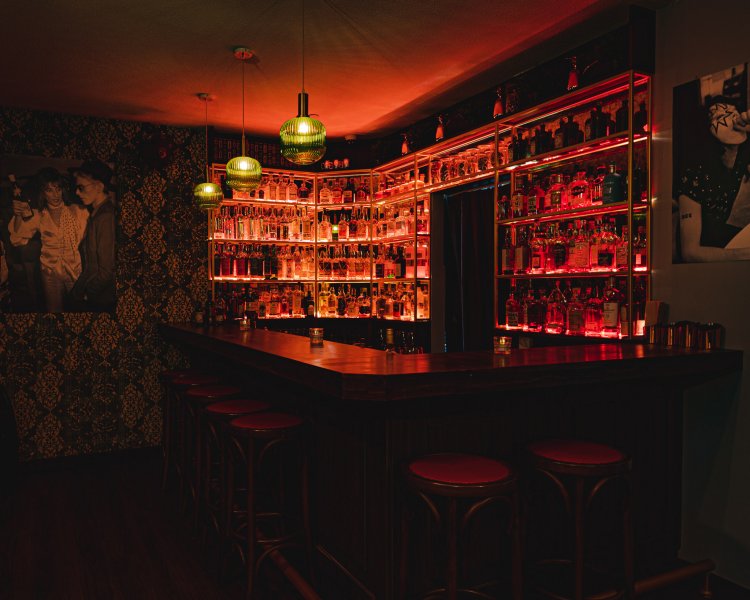 , New cocktail bar Roxy is a swanky, New York City-inspired lounge in the heart of CBD