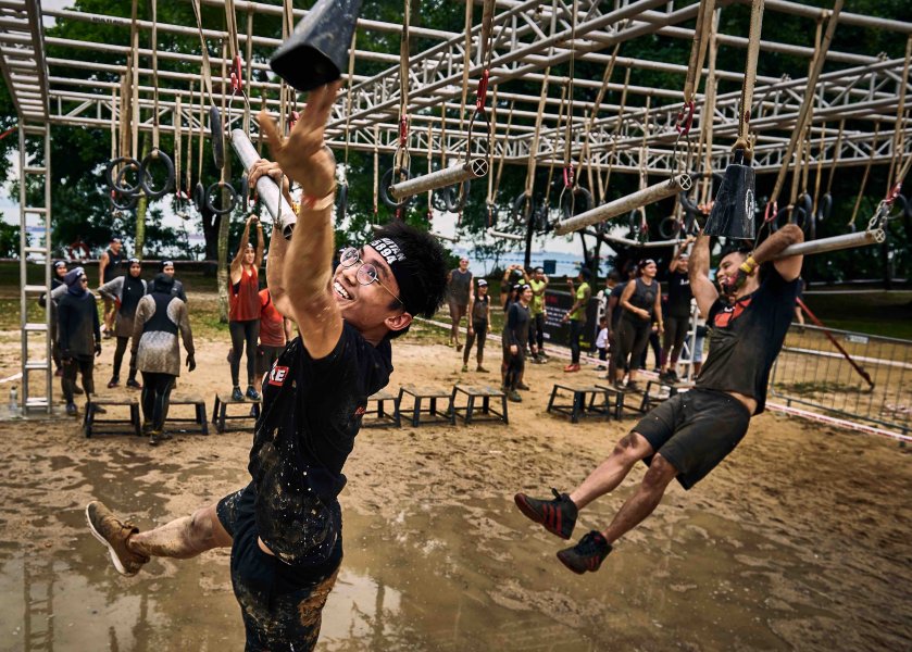 , Battle it out beneath the moonlight as Spartan Race returns to Sentosa this March