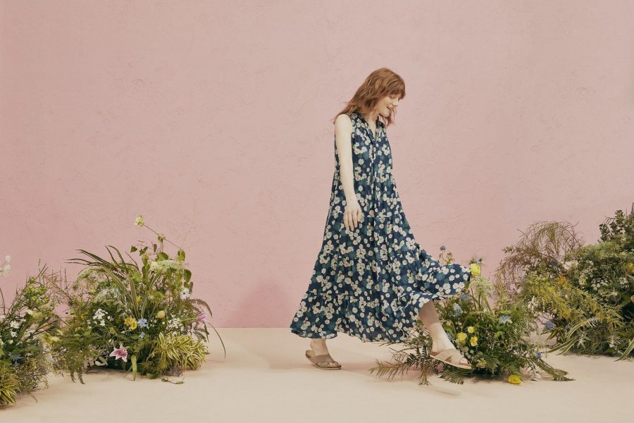 , Uniqlo is launching a new spring clothing collection for ladies with French brand Paul &#038; Joe