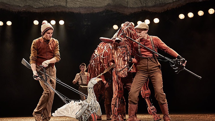 , Watch the National Theatre’s acclaimed play War Horse live in Singapore next April