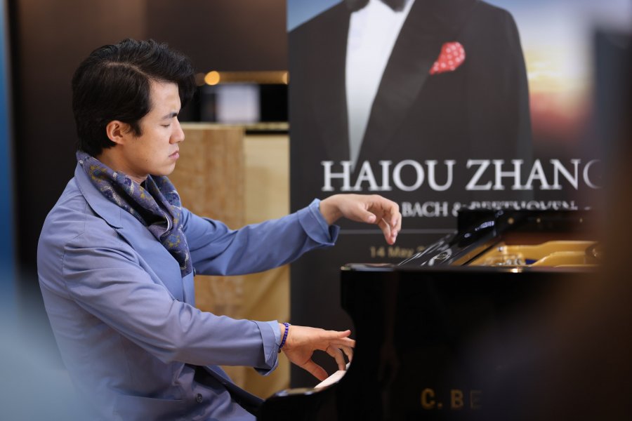 , 15 minutes with Pianist Haiou Zhang