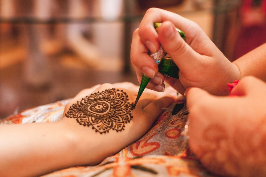 , Celebrating Hari Raya in Singapore: 5 must-know facts about henna art