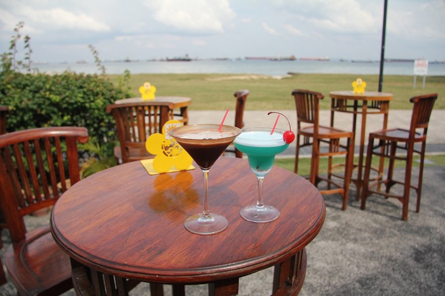 , Best Beach Bars and Clubs in Singapore