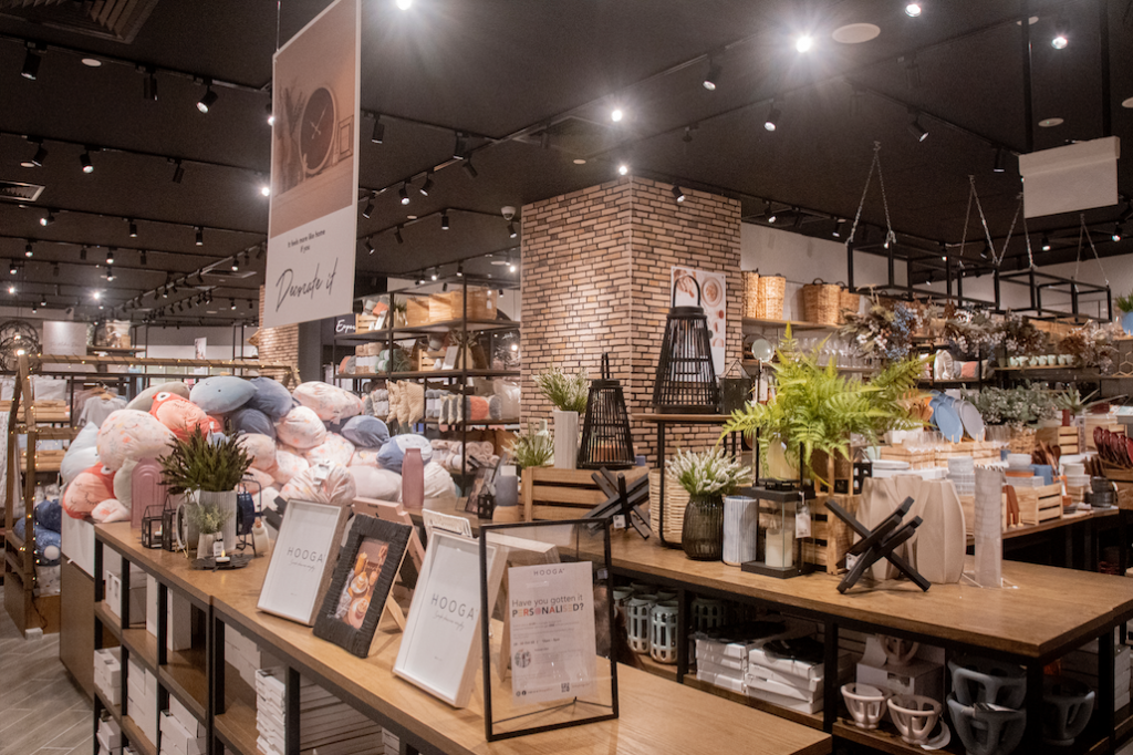 , HOOGA opens their first flagship store at Jewel Changi Airport