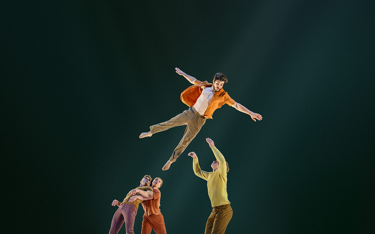 , Review: Humans 2.0 explores care, trust and community through acrobatics and circus arts