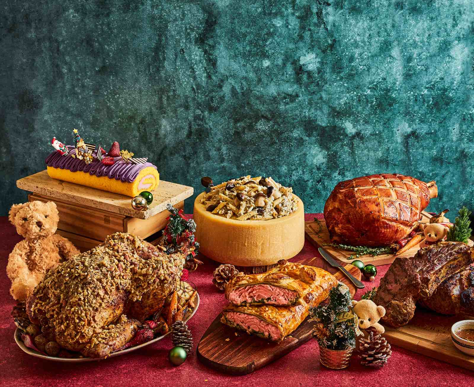, It’s a feast! Celebrate Christmas with delicious festive buffet and takeaways at JEN Singapore Orchardgateway by Shangri-La