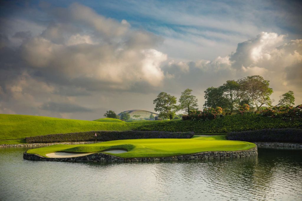 , Find your ideal golfing getaway at Dusit Thani Laguna Singapore and Laguna National Golf Resort Club